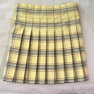 No Boundaries (XS) Yellow Pleated High Waisted Plaid Skirt